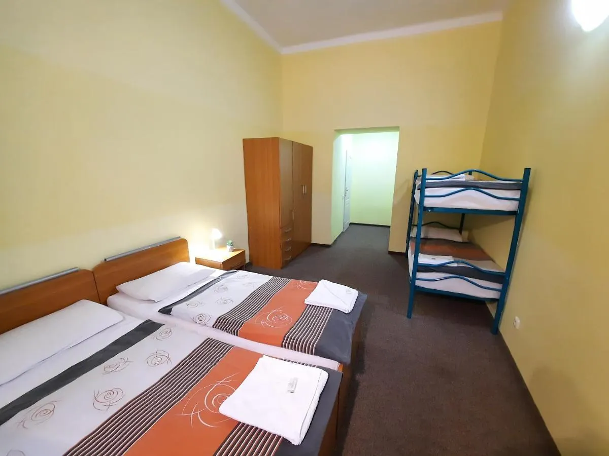 Konukevi Pension City Center Prag