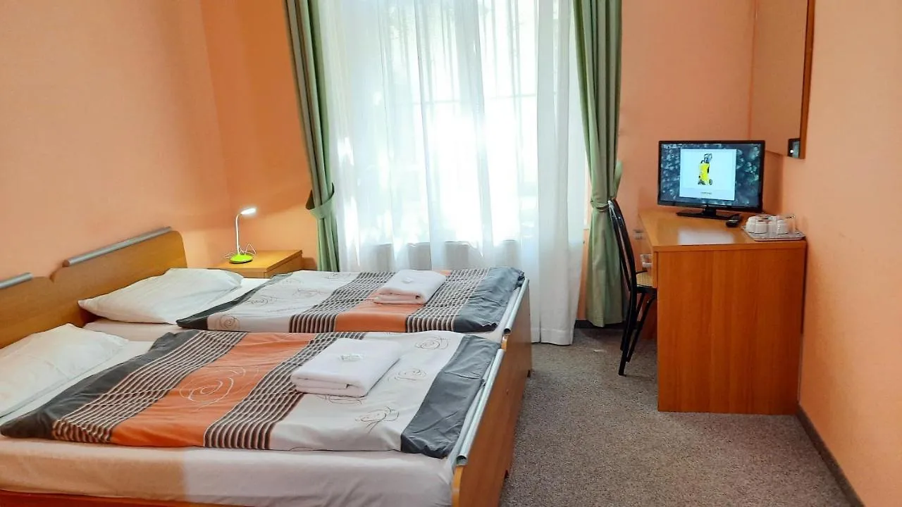 Pension City Center Otel Prag 2*,