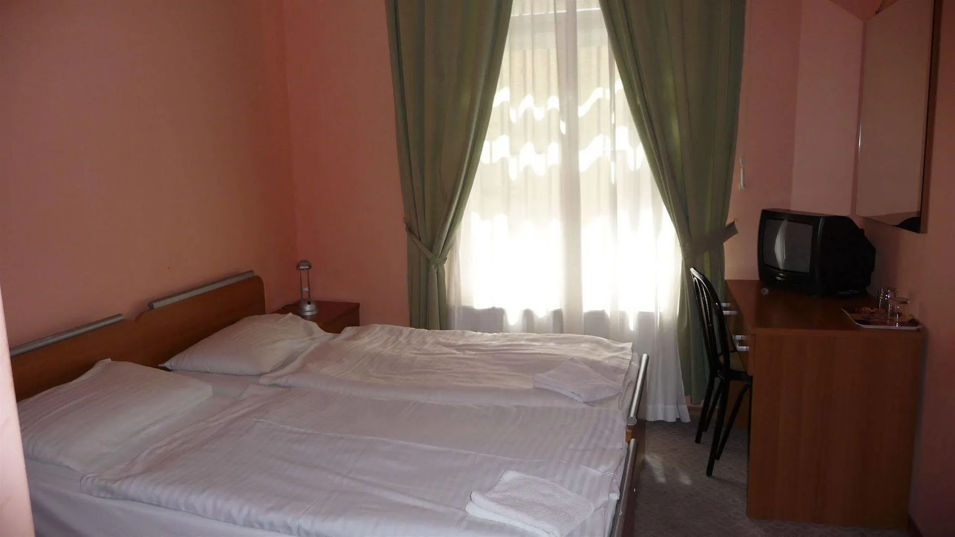 Pension City Center Otel Prag 2*,