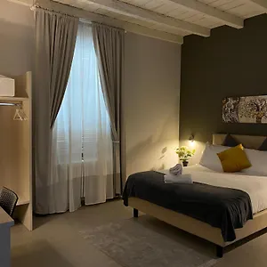 https://lo-stallone.it-lombardy.com