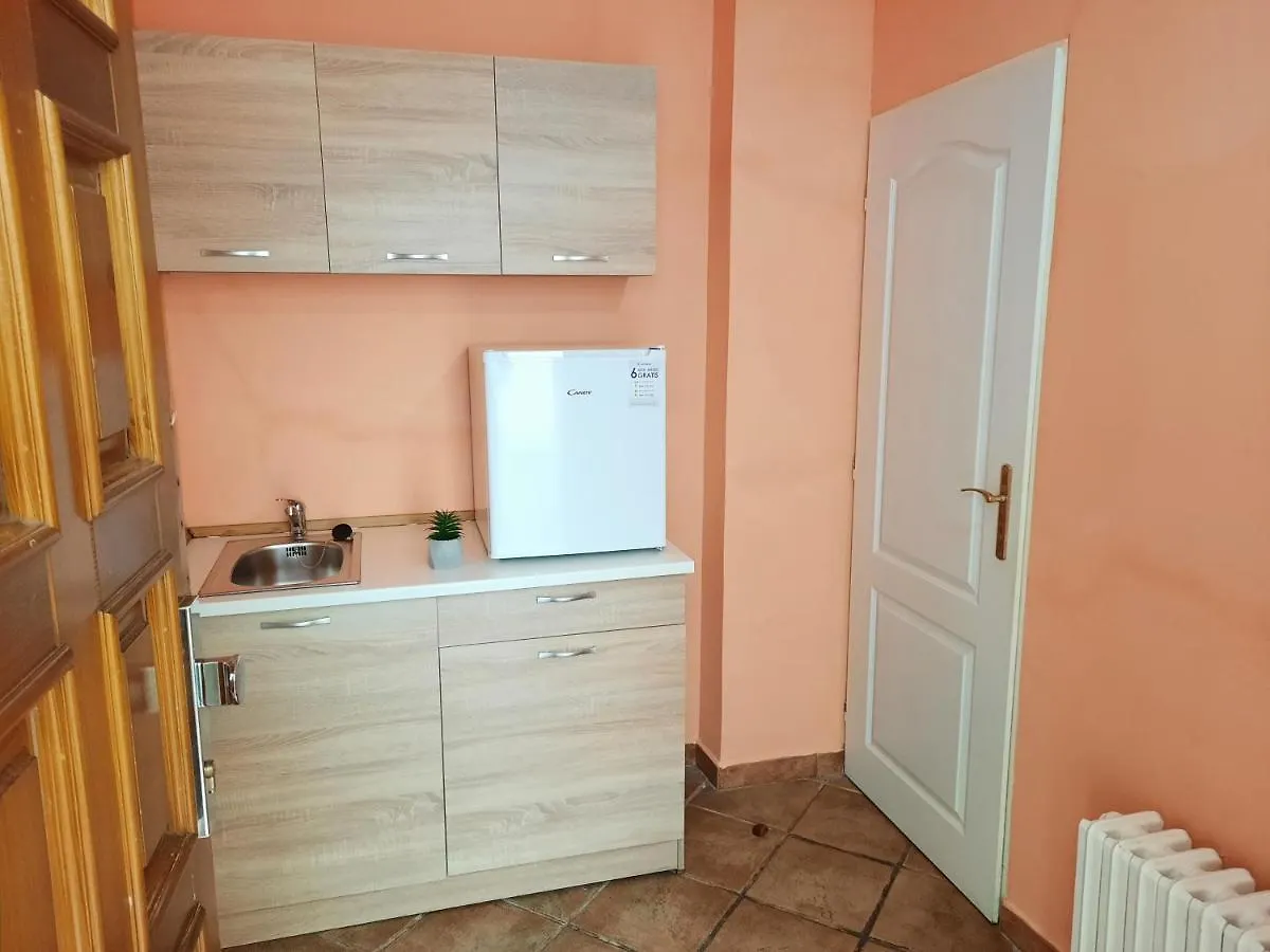 Pension City Center & L'Opera Prag 2*,  Tschechische Republik