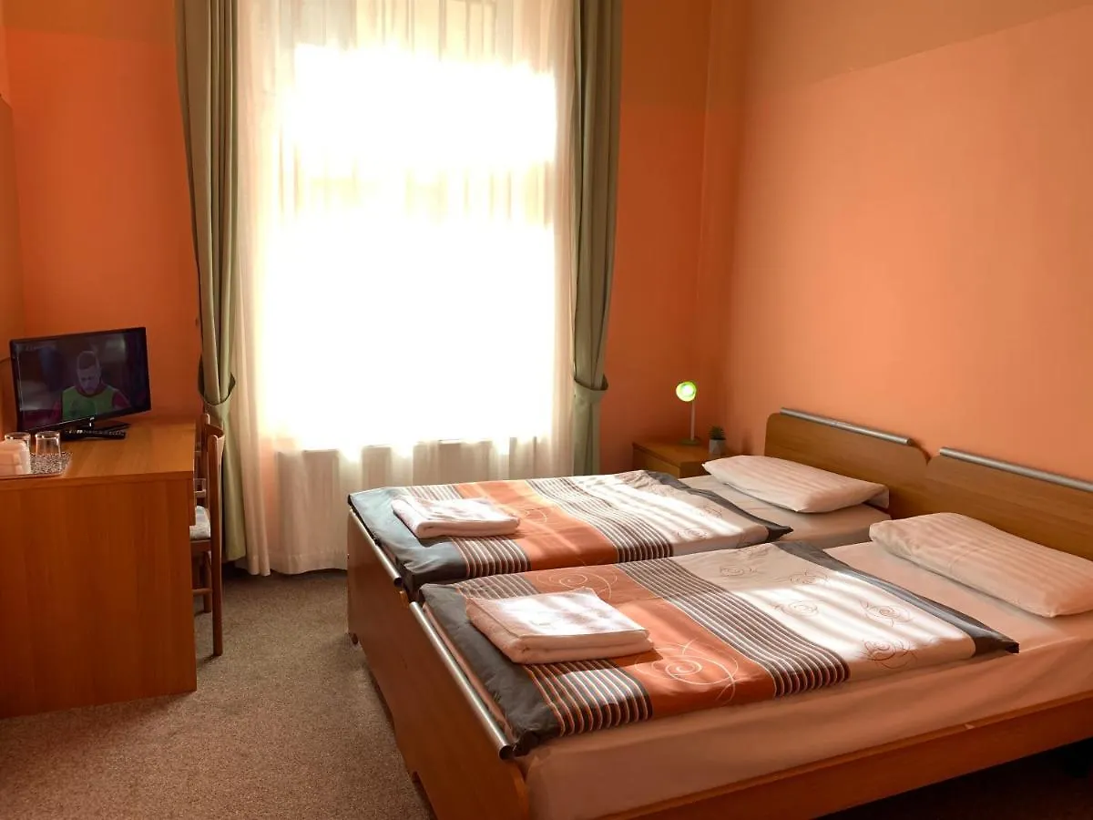 Pension City Center & L'Opera Prague Guest house