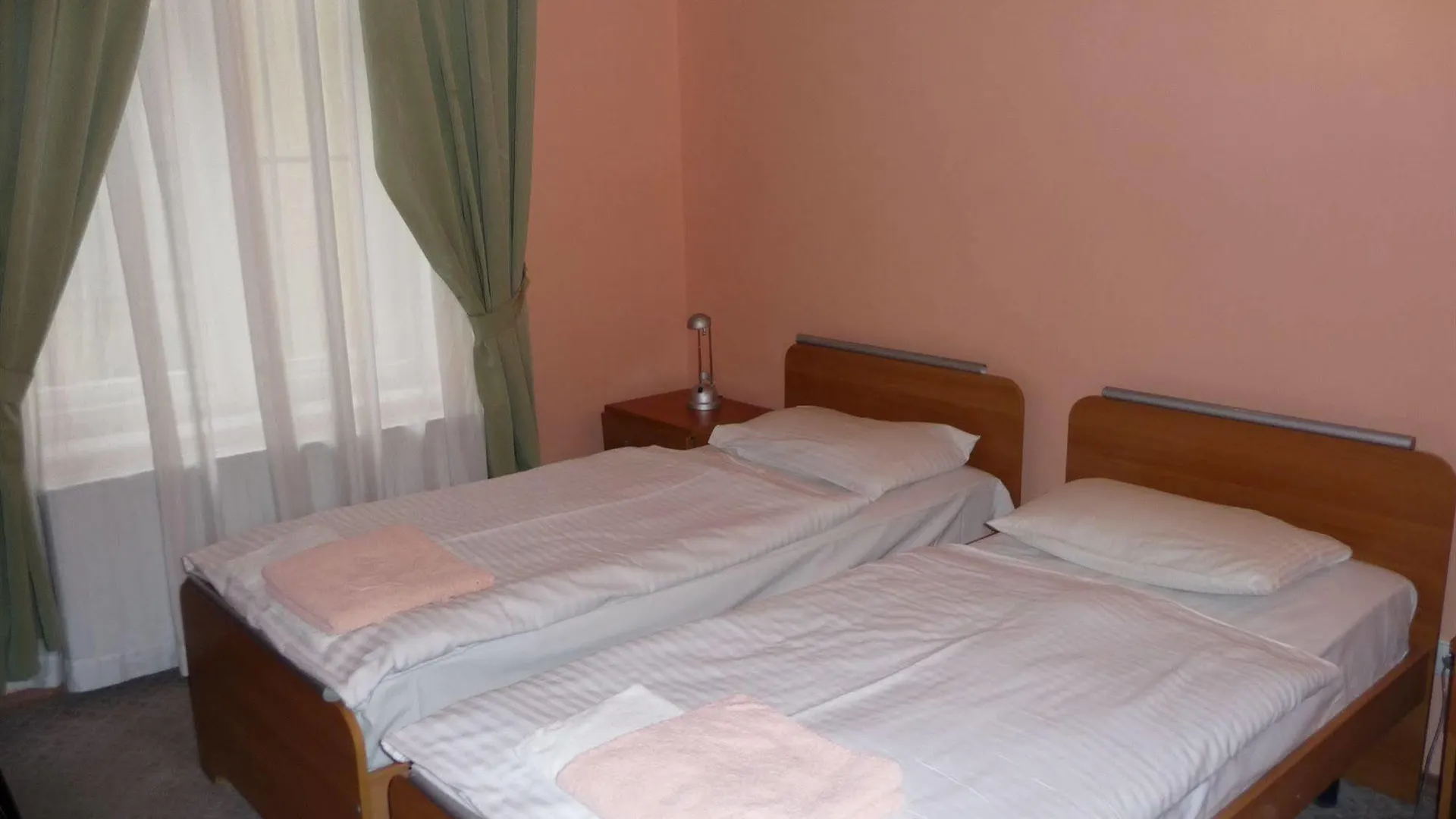 Pension City Center & L'Opera Prag Gasthof